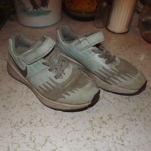 girls sneakers